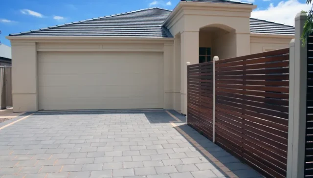 Was gibt es für Garagentore? 12 verschiedene Arten von Garagentoren